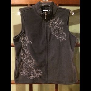 Croft and Barrow fleece vest